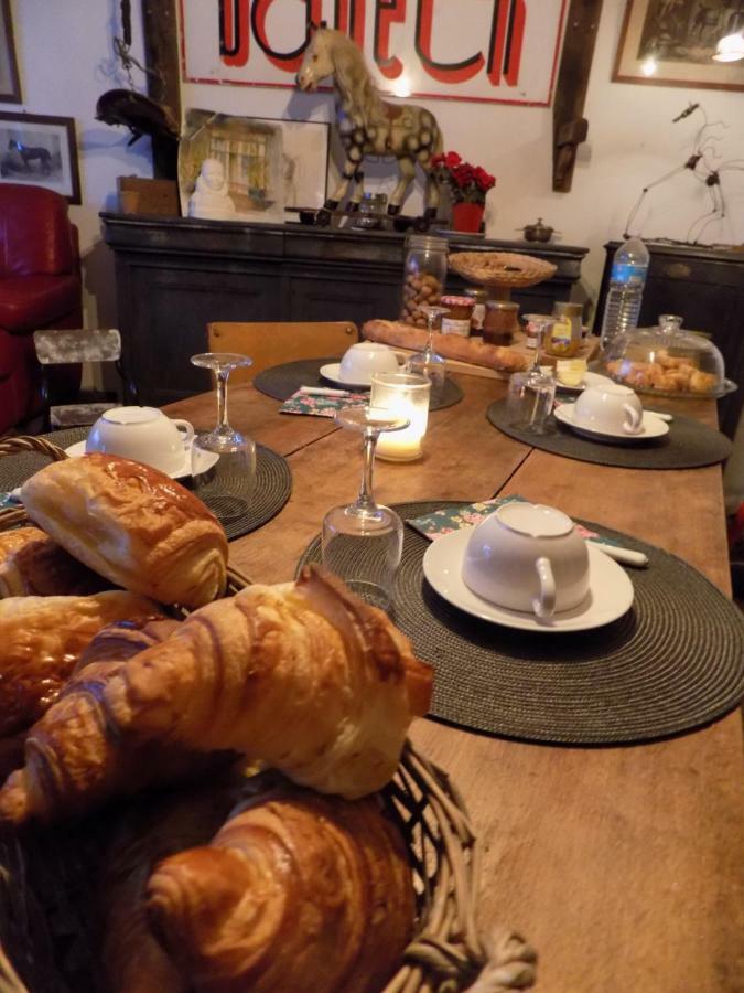 Bed and Breakfast Mimi la Sardine Saint-Gervais en-Belin Exterior foto
