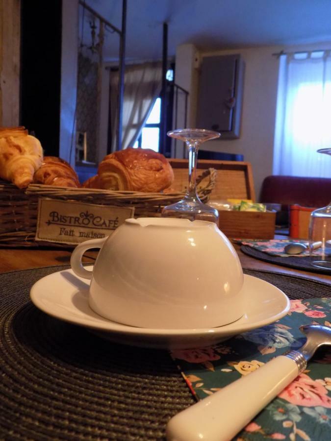 Bed and Breakfast Mimi la Sardine Saint-Gervais en-Belin Exterior foto