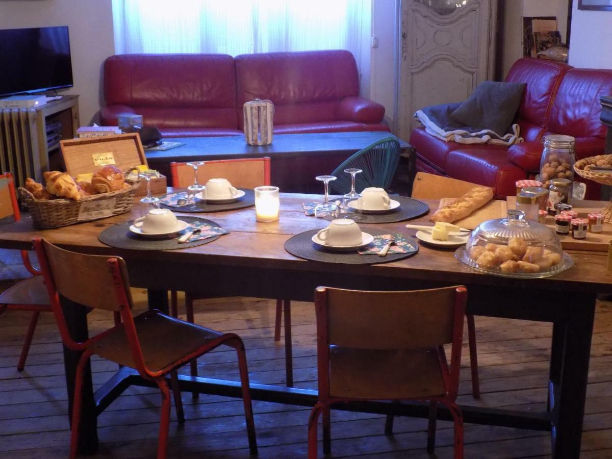 Bed and Breakfast Mimi la Sardine Saint-Gervais en-Belin Exterior foto